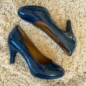 Clarks Navy Patent Soft Cushion Heels